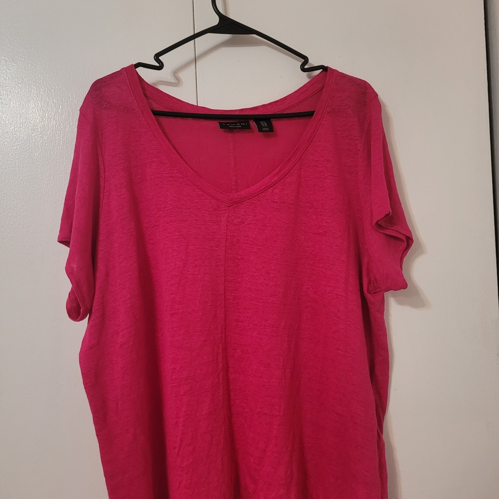 Tahari Fuchsia Short Sleeve V-Neck Tee